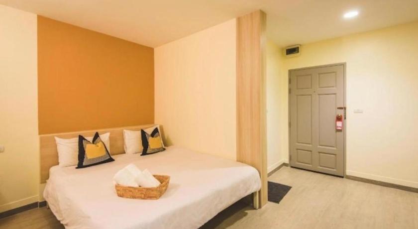 New Suanmali Hotel Bangkok Ngoại thất bức ảnh